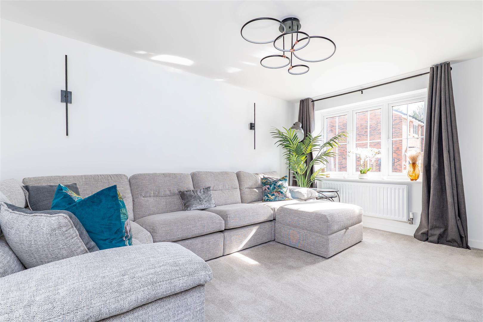 3 bed property in Burrow Road, Chorley